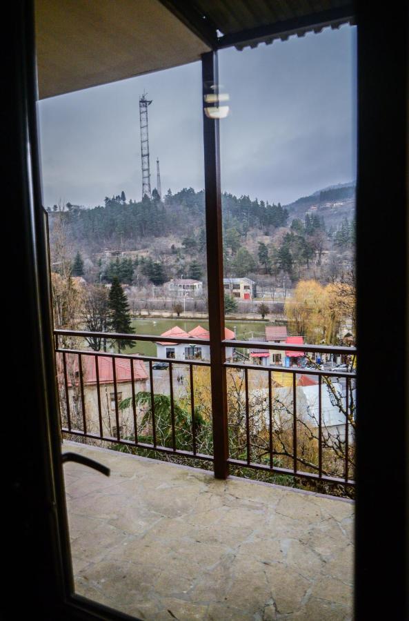 Paxlava Guesthouse & Restaurant Dilijan Eksteriør bilde