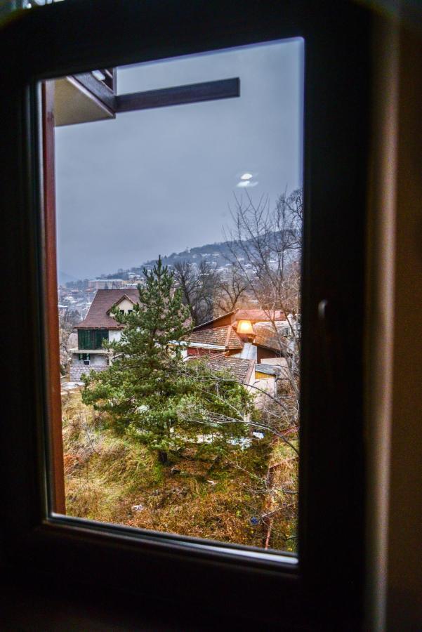 Paxlava Guesthouse & Restaurant Dilijan Eksteriør bilde