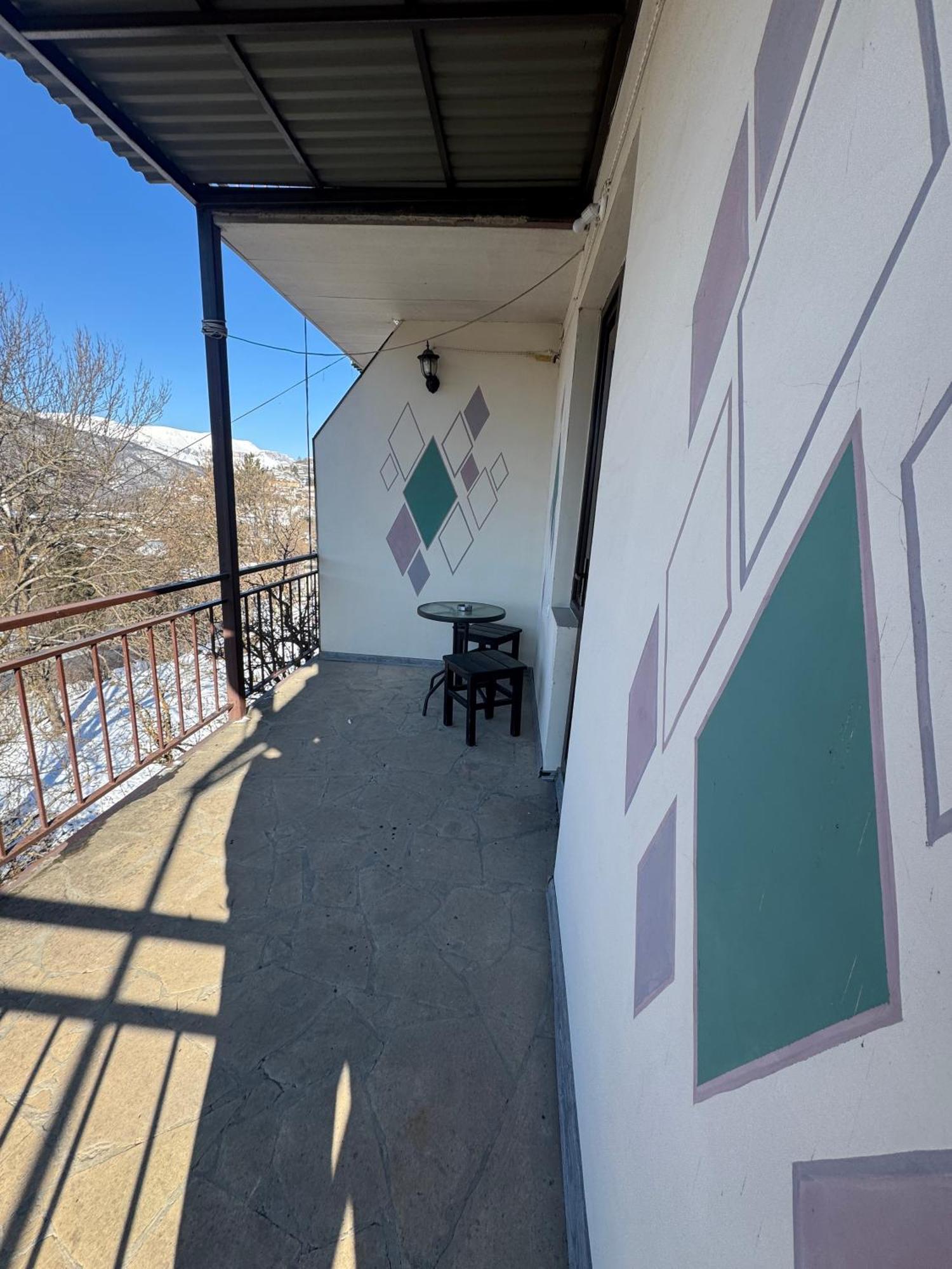Paxlava Guesthouse & Restaurant Dilijan Eksteriør bilde